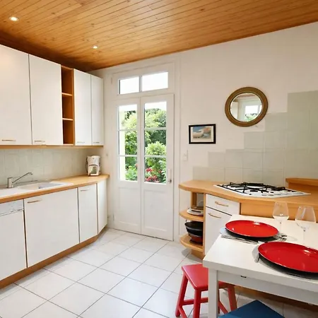 Ferienhaus Bright House With Terrace And Garden *