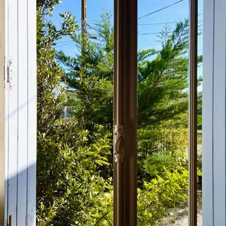 Ferienhaus Bright House With Terrace And Garden *